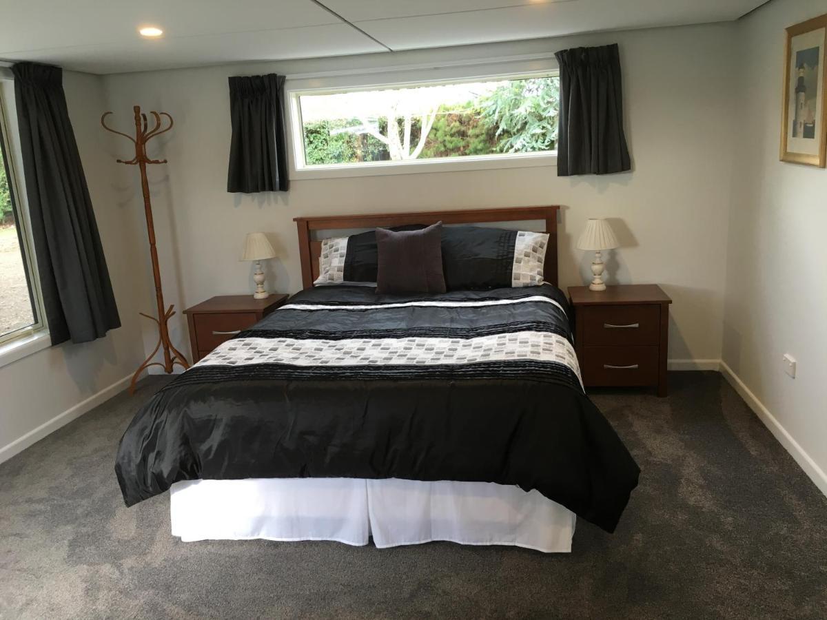 Villa Fergus Hideaway Te Anau Exterior foto