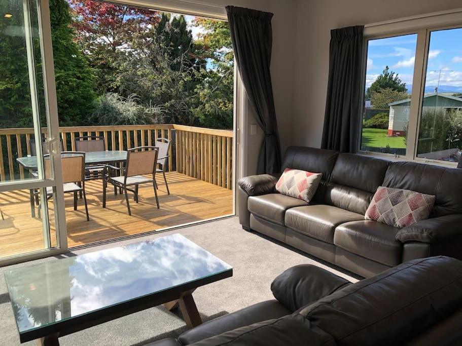 Villa Fergus Hideaway Te Anau Exterior foto