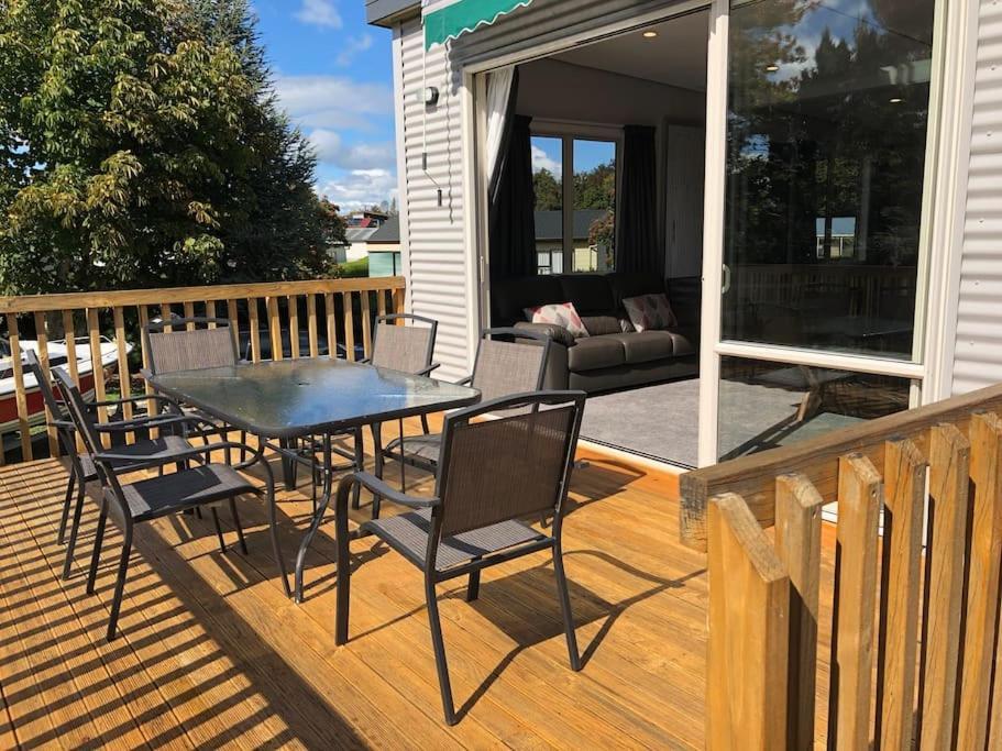 Villa Fergus Hideaway Te Anau Exterior foto