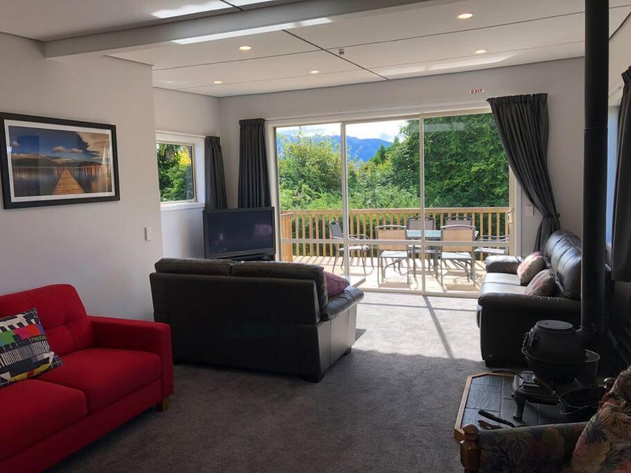 Villa Fergus Hideaway Te Anau Exterior foto